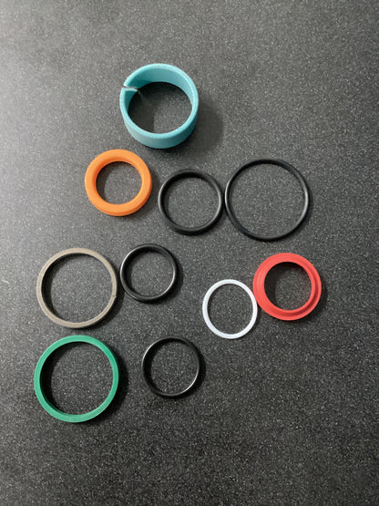 Mahindra Parts - Seal Kit | Part #KMW05902120