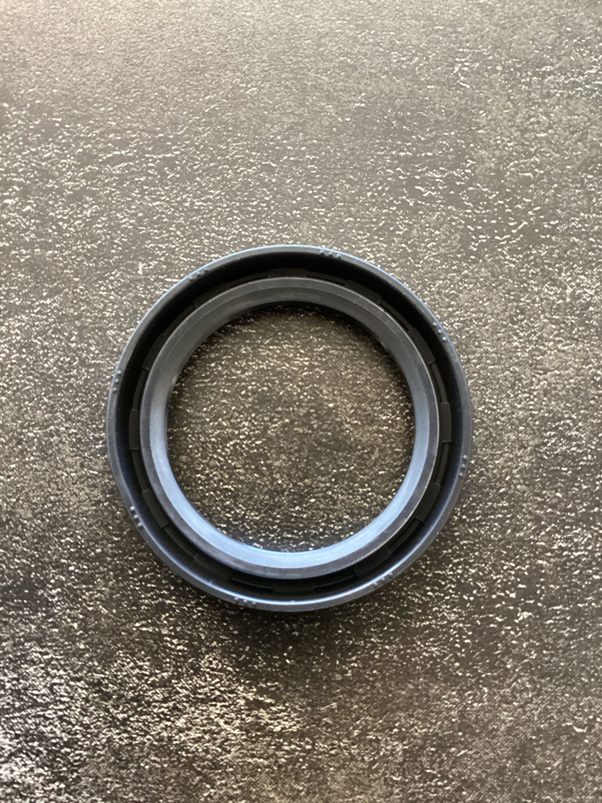 Mahindra Parts - Seal, Oil | Part #08401045629