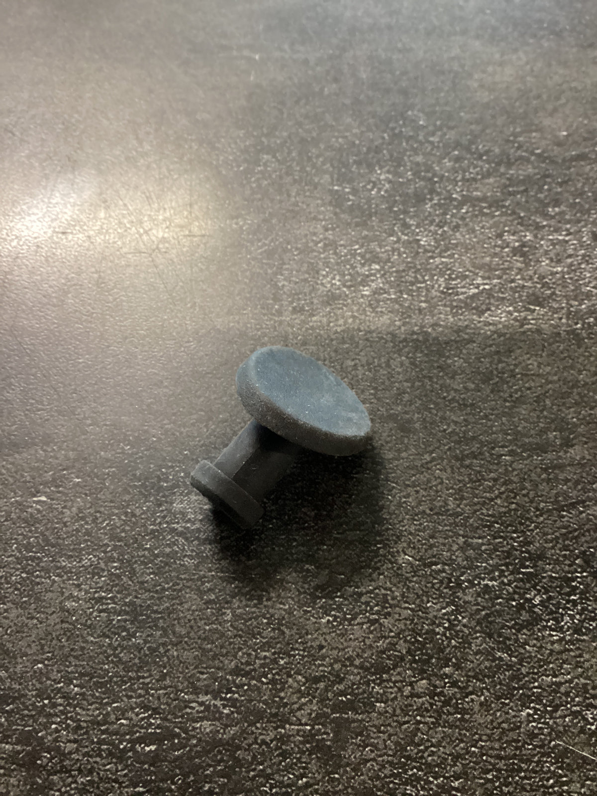 Mahindra Tractor Cluster Plug Top Right Hand (RH) 007637746U1