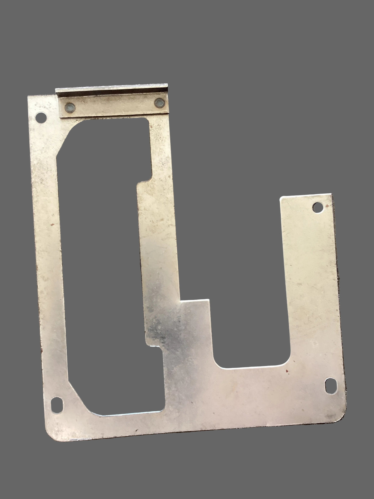 Mahindra Parts - Vtu Cover Plate With Auxiliary Valve Lever Cutout | Part #007531302B91