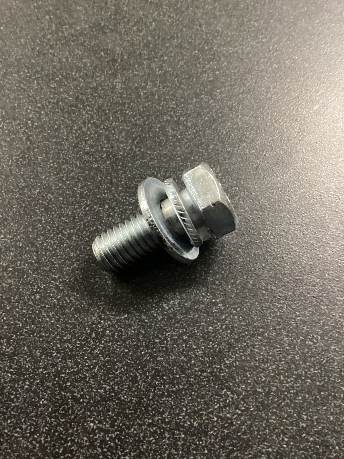 Mahindra Parts - Bolt Combi Lp M10x1 5x25x8 8xzn | Part #SF0103020