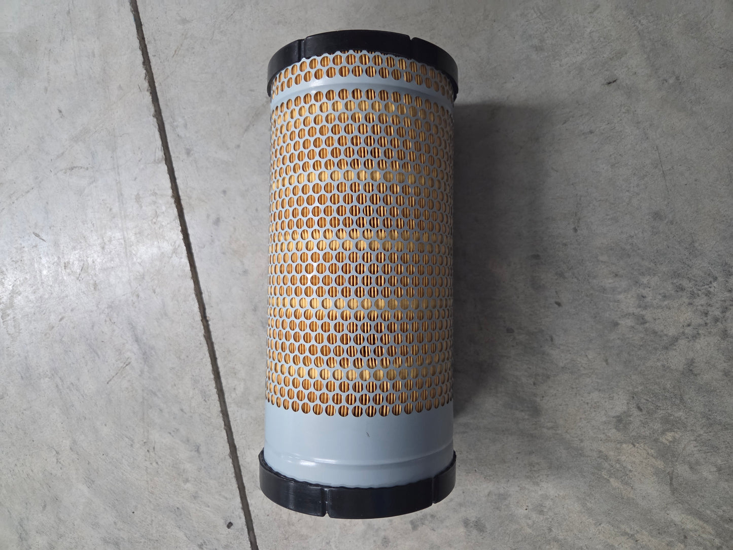 Mahindra Tractor Primary (Outer) Air Filter 10560411400