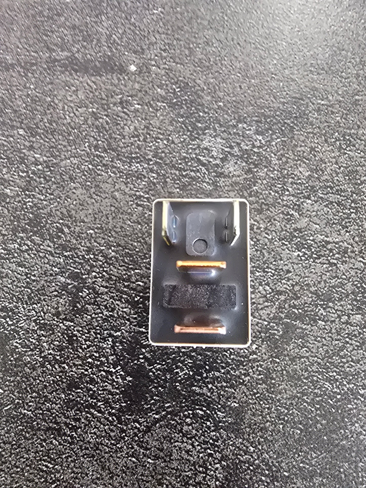 Mahindra Tractor Relay 5 Pin 35980875000
