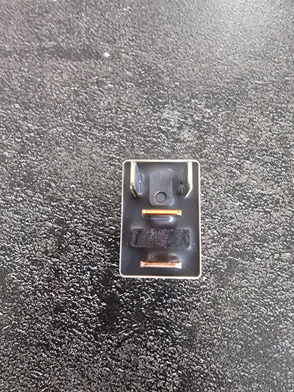 Mahindra Tractor Relay 5 Pin 35980875000