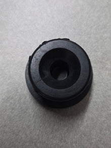 Mahindra Tractor Front Axle Fill Plug / Cap 11911211000