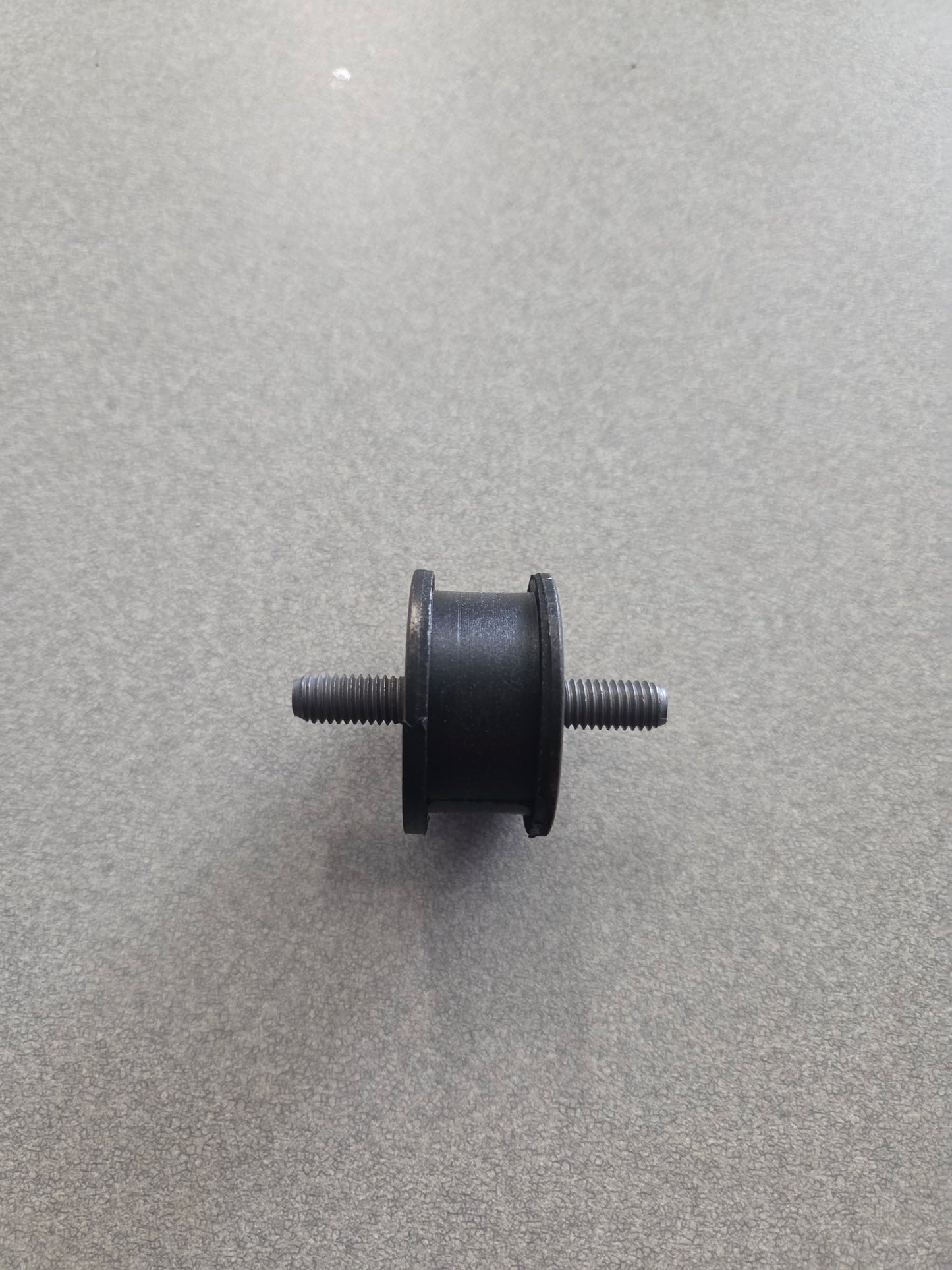 Mahindra Tractor Engine Mount 11104070010