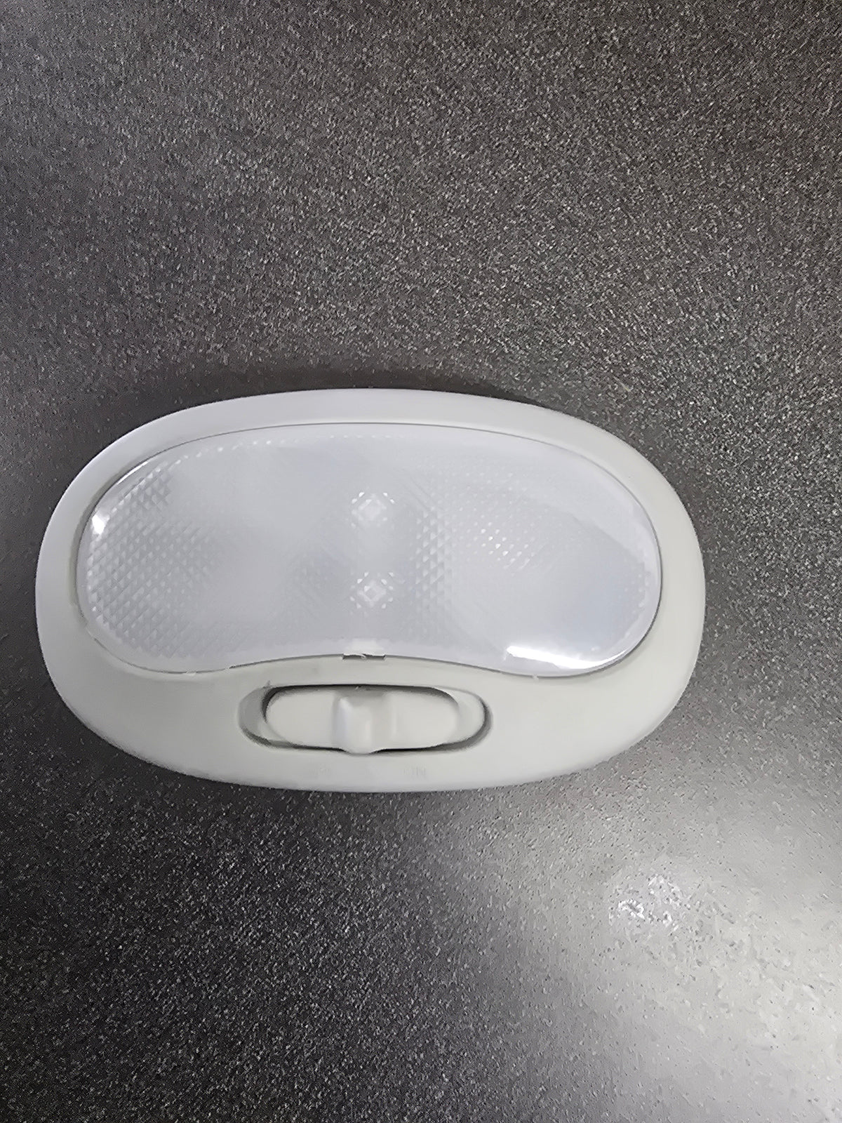 Mahindra Parts - Dome Light | Part #007700782D91