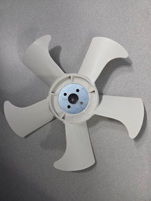 Mahindra Tractor Radiator Cooling Fan E5752-74111