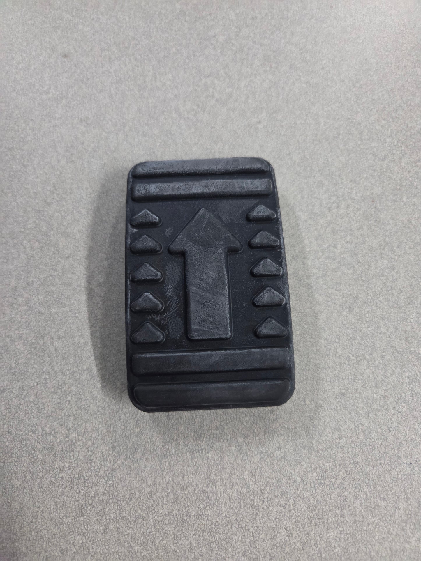Mahindra Tractor Forward / Reverse Pedal Cover 14722312730
