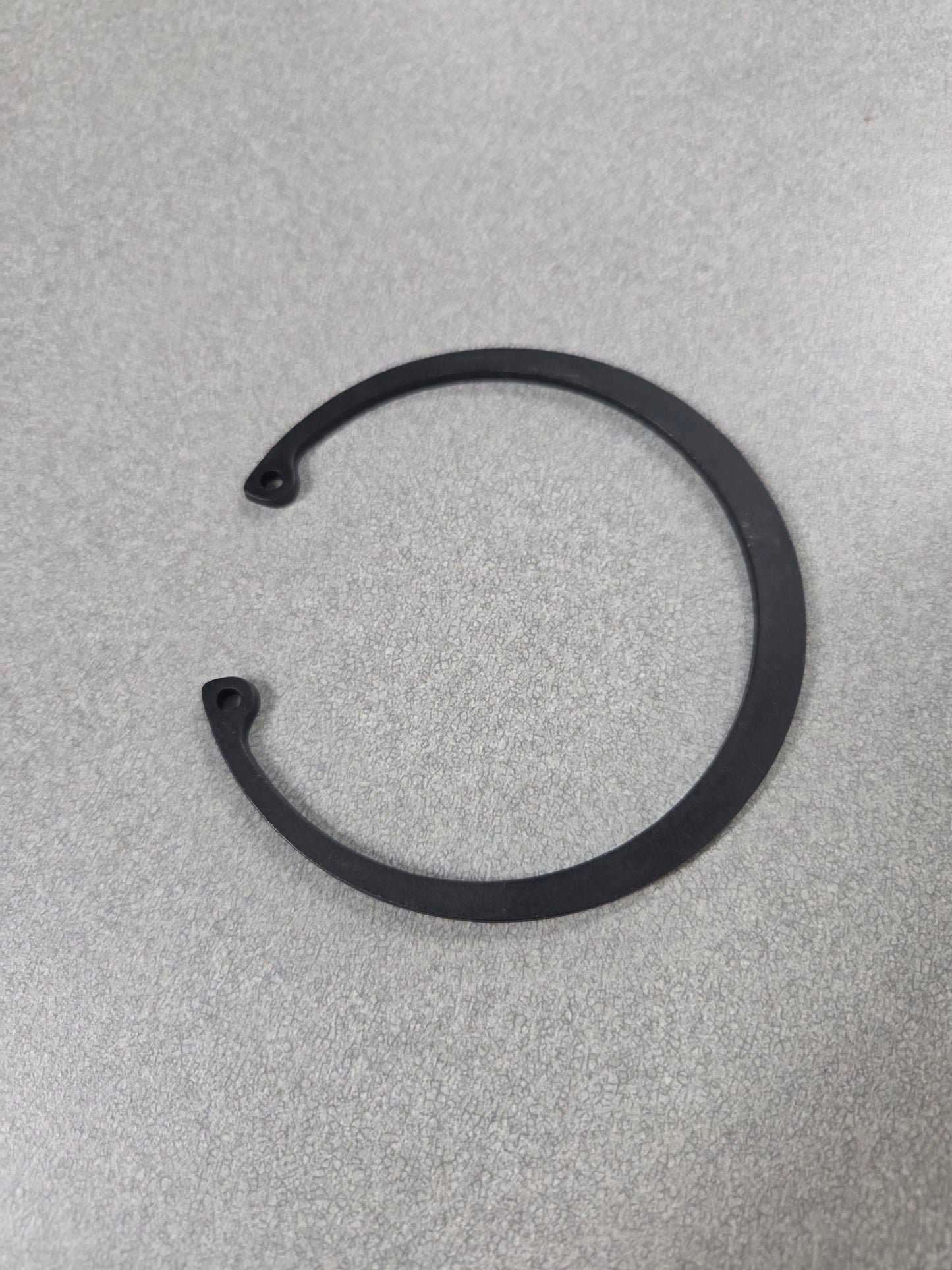 Mahindra Tractor Front Axle Vertical Shaft Bottom Snap Ring V7051400900