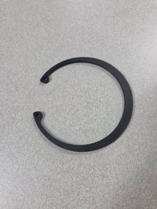 Mahindra Tractor Front Axle Vertical Shaft Bottom Snap Ring V7051400900