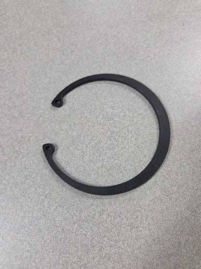 Mahindra Tractor Front Axle Vertical Shaft Bottom Snap Ring V7051400900