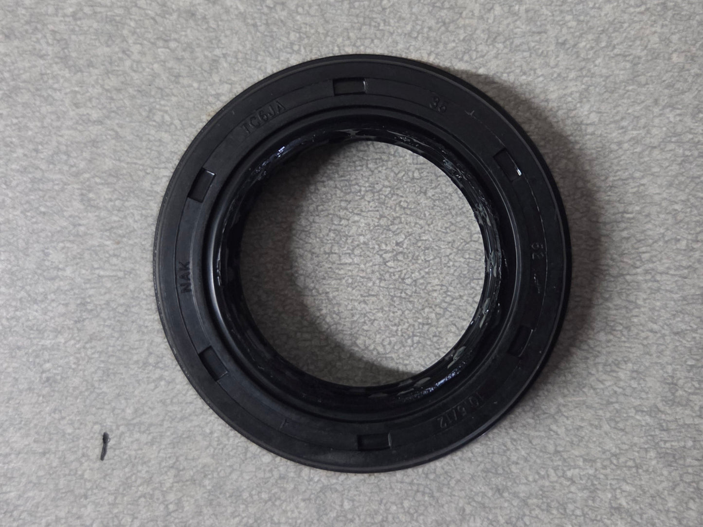 Mahindra Tractor Front Axle Hub Shaft Seal 11104130181