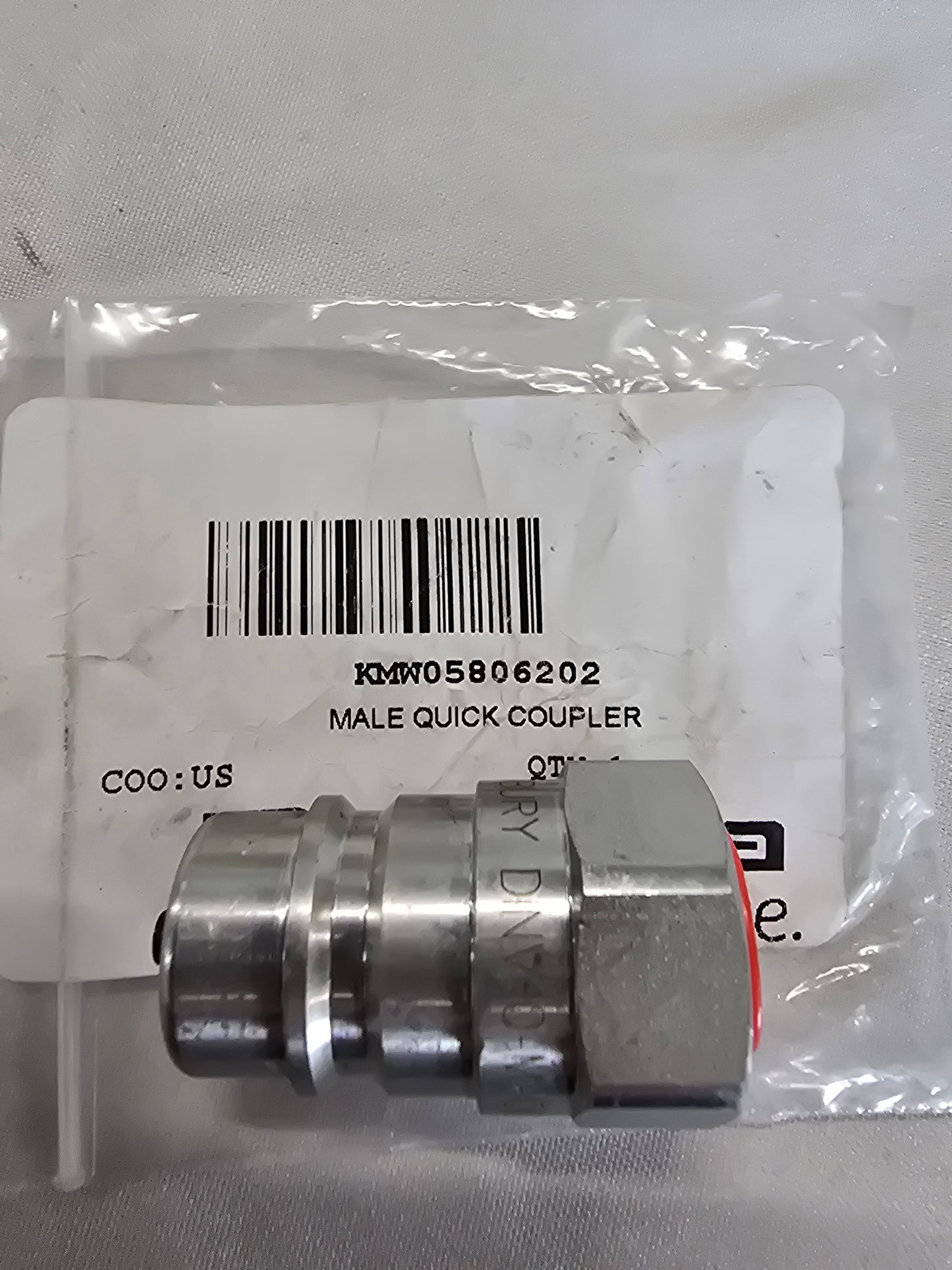 Mahindra Tractor Loader / Backhoe Male Quick Disconnect KMW05806202