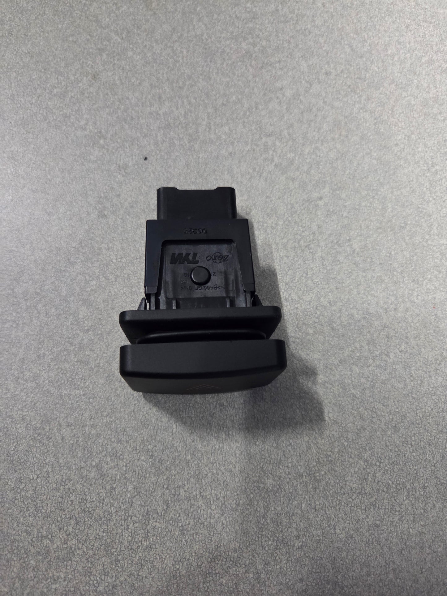 Mahindra Tractor Hazard Switch 14537072501
