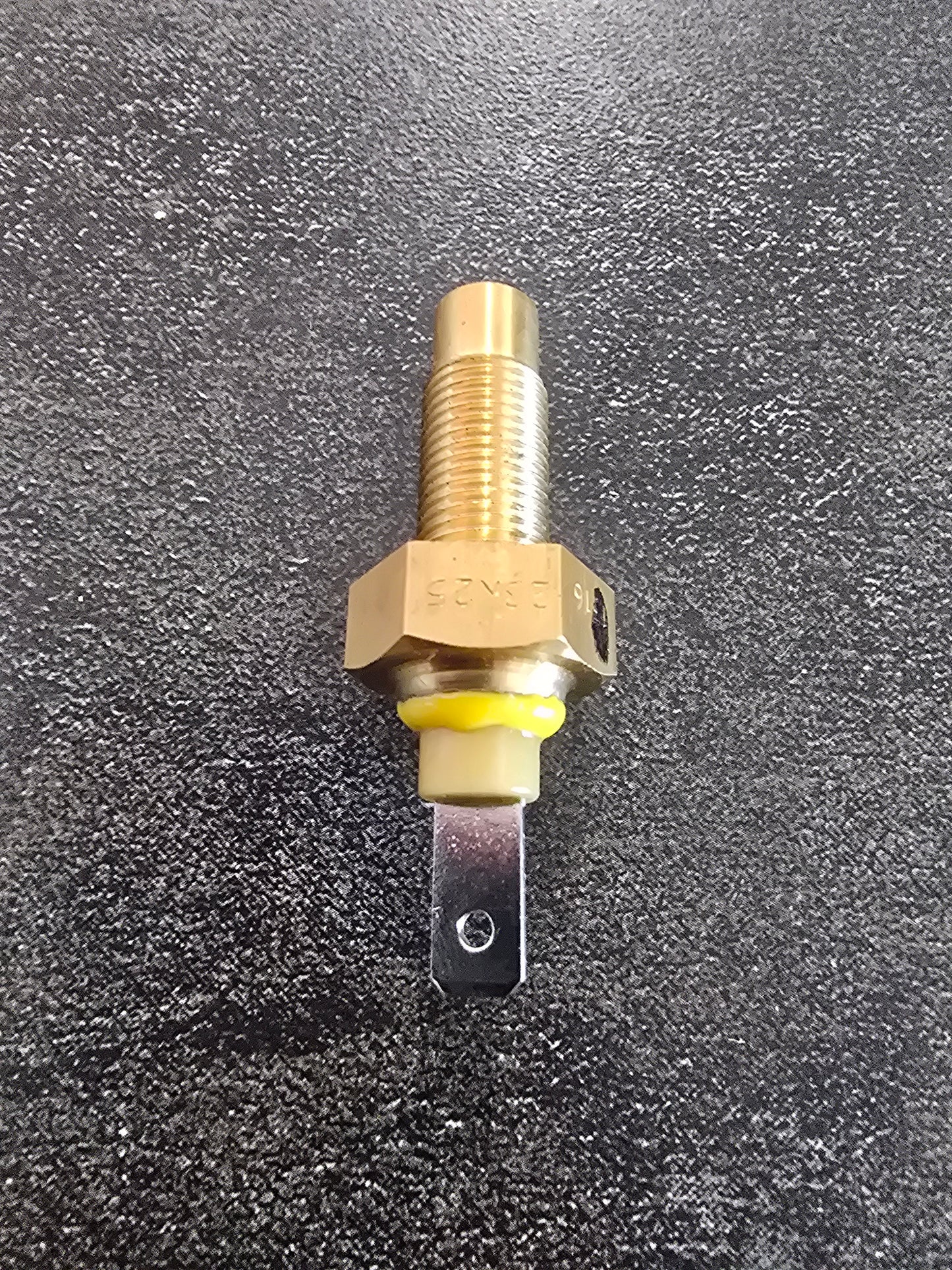 Mahindra Tractor Temperature Sensor Unit E007700921B91