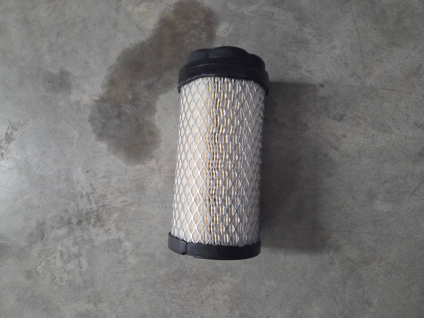 Mahindra Tractor Primary (Outer) Air Filter 008022190N01