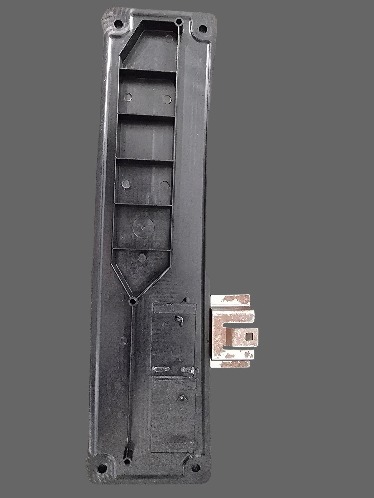 Mahindra Parts - Cab Roof Service Cover Rh | Part #008900994N01
