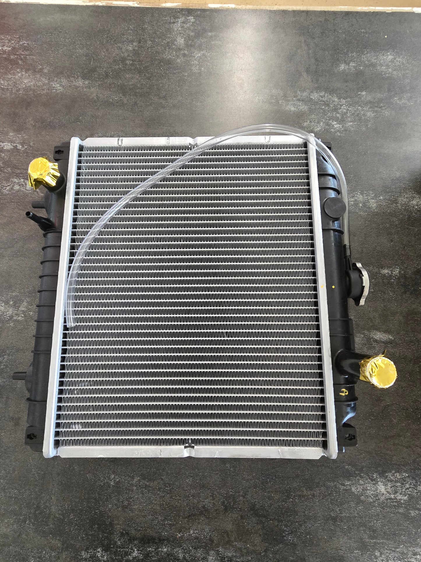 Mahindra Tractor Radiator 11111042000