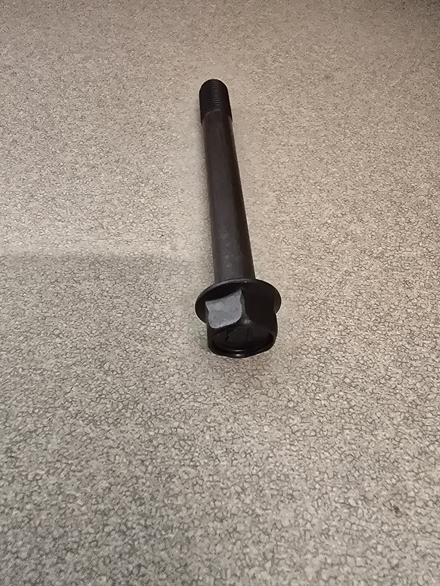 Mahindra Tractor Head Bolt 31A01-21100
