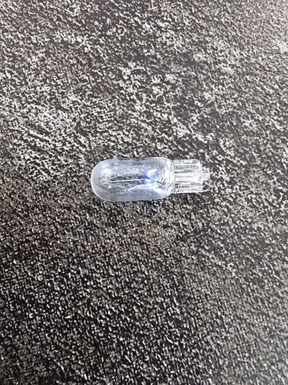 Mahindra Tractor Gauge / Instrument Cluster Bulb For Indicator Lights 10462854500