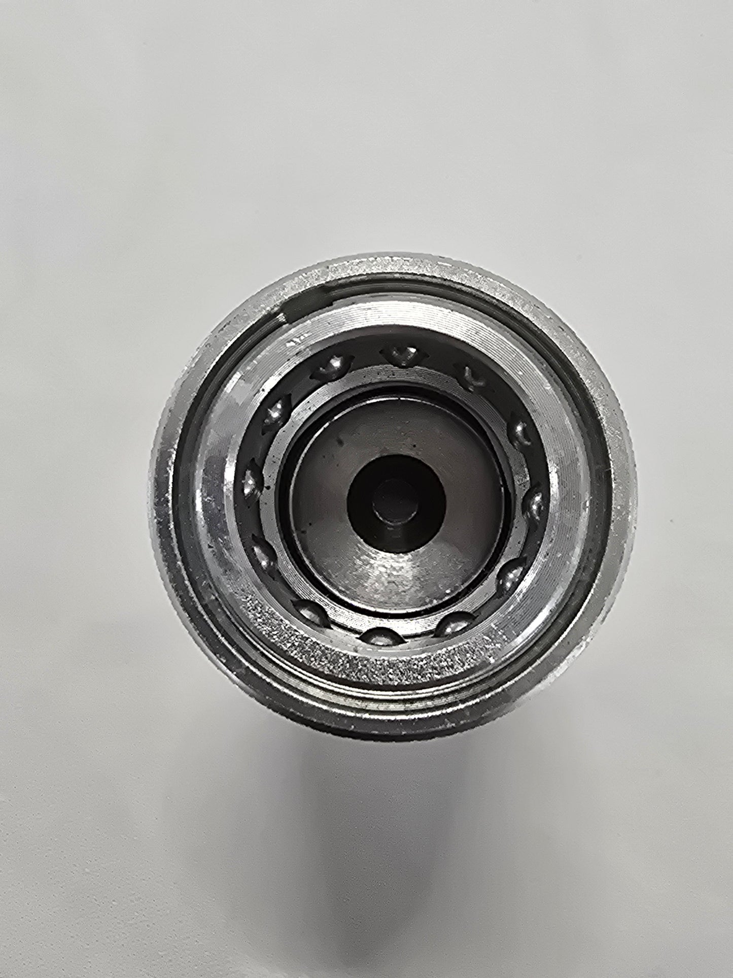 Mahindra Tractor Loader / Backhoe Female Quick Coupler KMW05806203